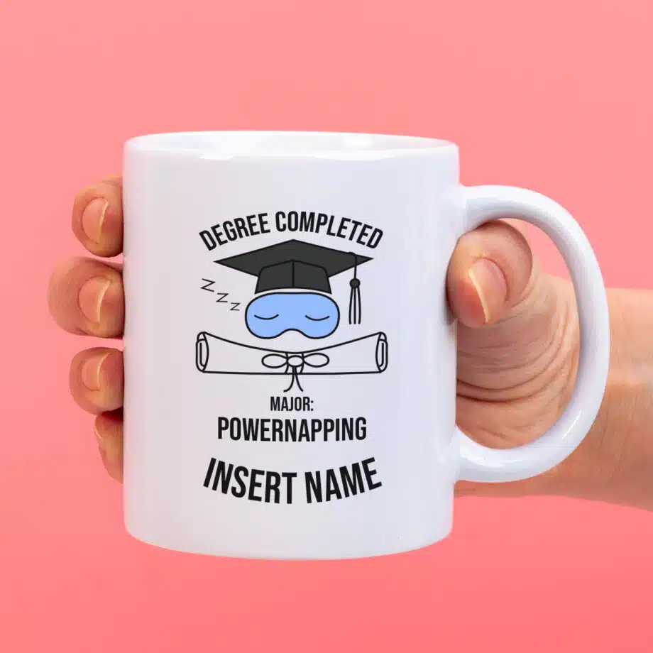 Mok met Tekst ‘’Degree completed’’ | Materiaal: Keramiek | 33 cl | Mok met Tekst | Koffie Mok | Grappige Cadeau |  Vaatwasser bestendig | Humor | Mok met grappige tekst