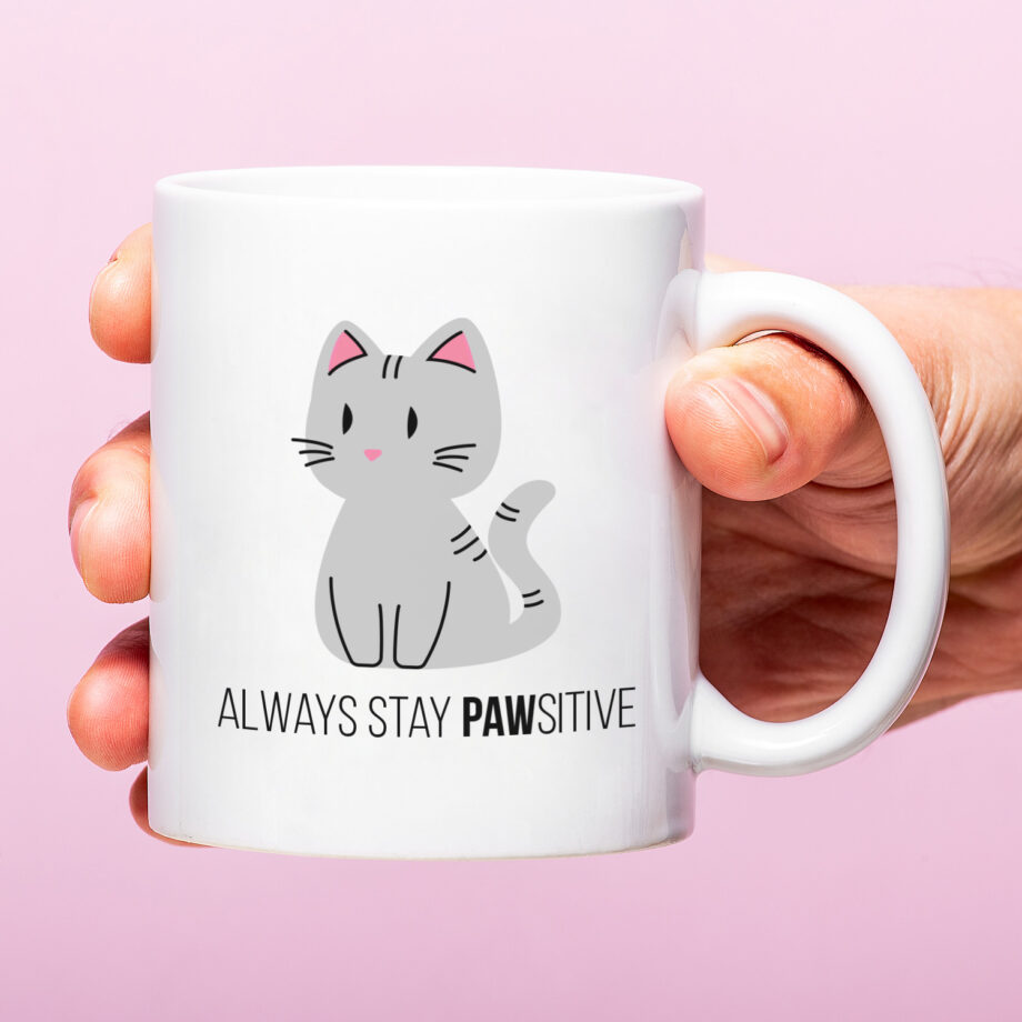 Mok met Tekst ‘’Always stay pawsitive’’ | Materiaal: Keramiek | 33 cl | Mok met Tekst | Koffie Mok | Grappige Cadeau |  Vaatwasser bestendig | Humor | Mok met grappige tekst