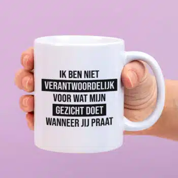 Mok met Tekst ‘’Ik ben niet verantwoordelijk’’ | Materiaal: Keramiek | 33 cl | Mok met Tekst | Koffie Mok | Grappige Cadeau |  Vaatwasser bestendig | Humor | Mok met grappige tekst