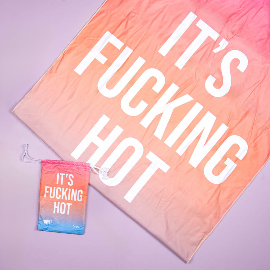 It's Fucking Hot strandlaken
