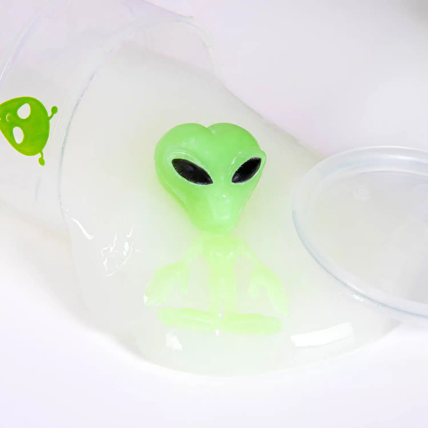 Glow in the dark alien slijm