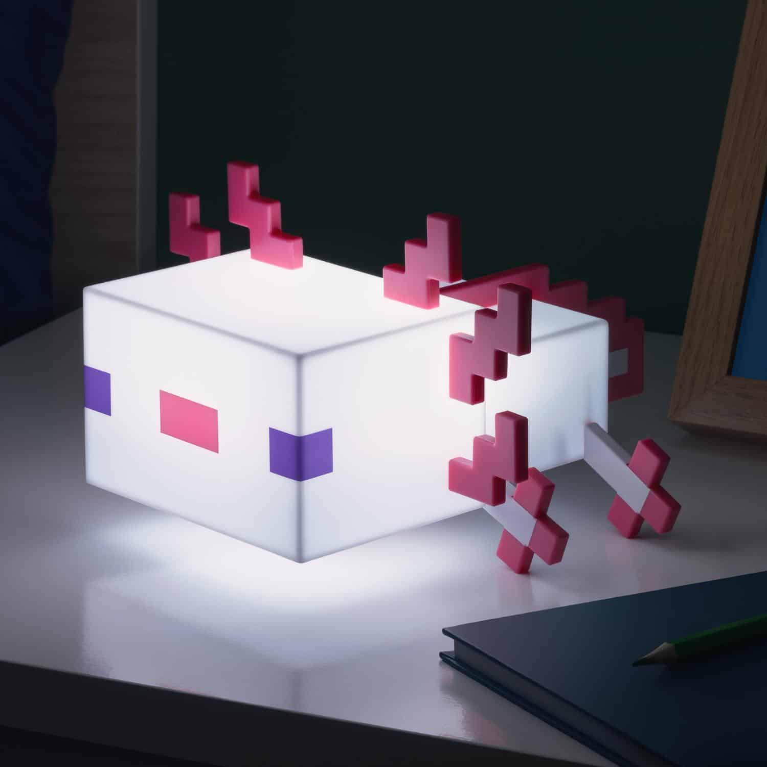 Minecraft Axolotl lamp
