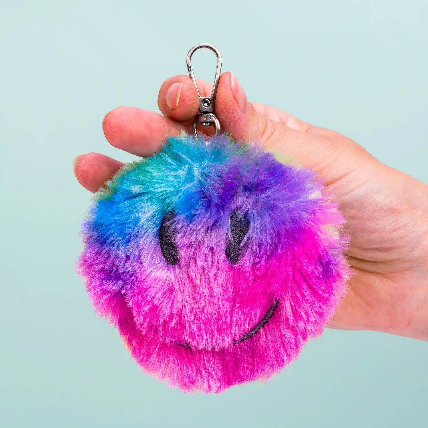 Knuffel sleutelhanger - Regenboog smiley