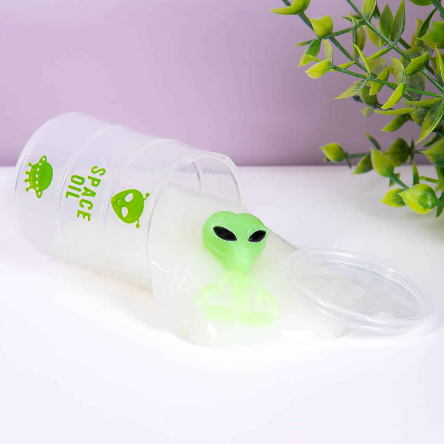Glow in the dark alien slijm