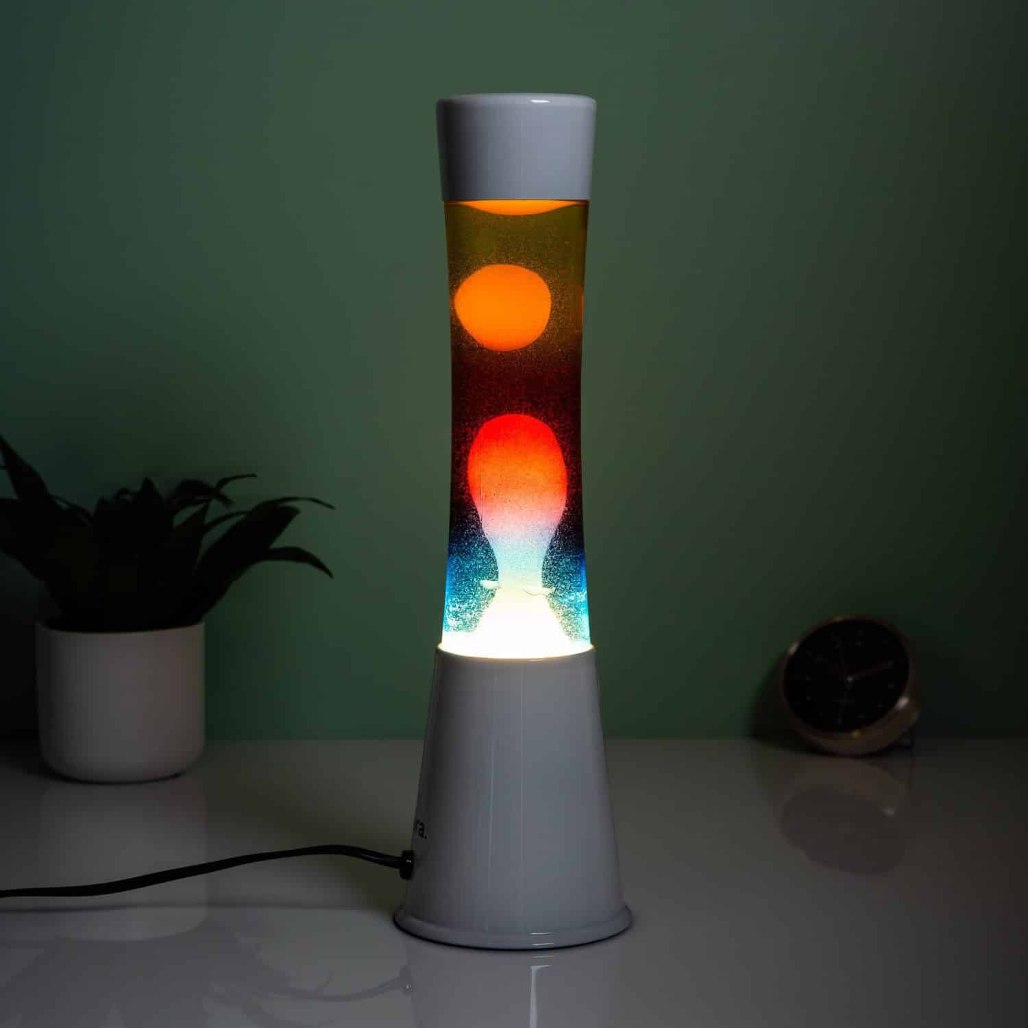 Lavalamp wit met drie kleuren vloeistof