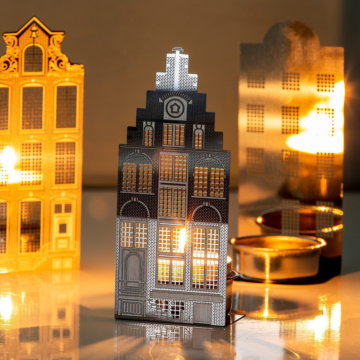 Grachtenpand waxinelichthouder