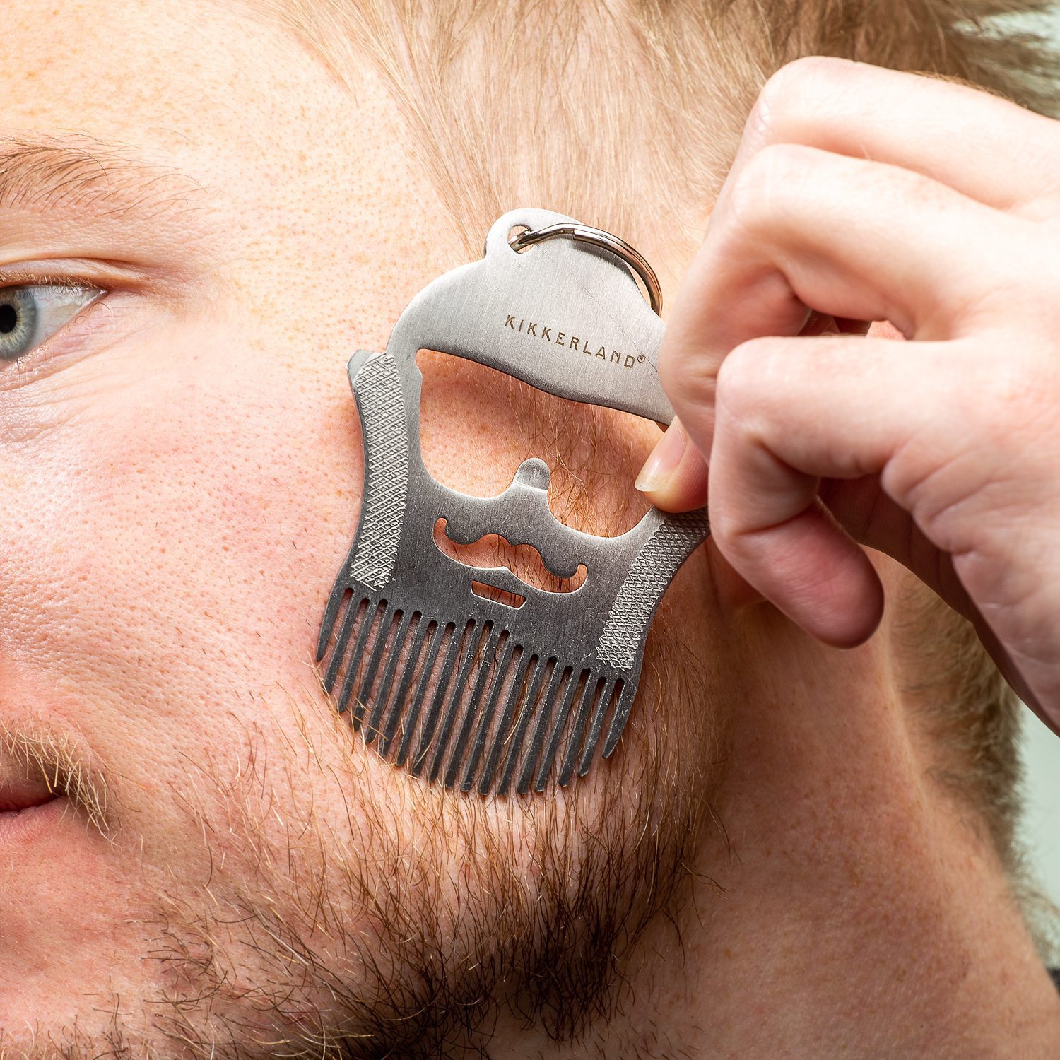 Baard multitool