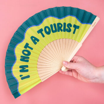 Houten waaier I'm Not a Tourist